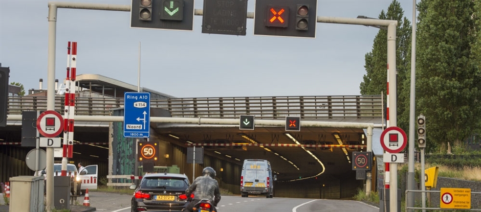 Extra aantrekkelijk om auto te laten staan tijdens sluiting Piet Heintunnel