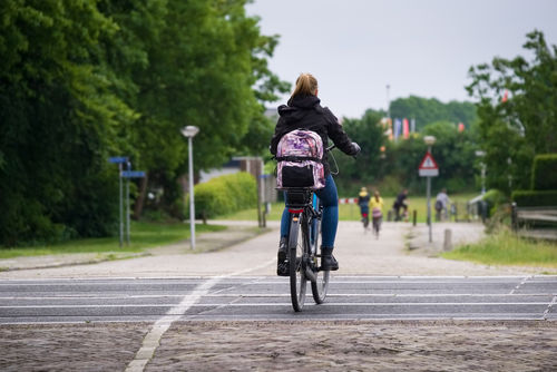 ga werken stoel Oorzaak Kinderen lopend of op de fiets naar school? Zo krijg je dat voor elkaar. |  Biind