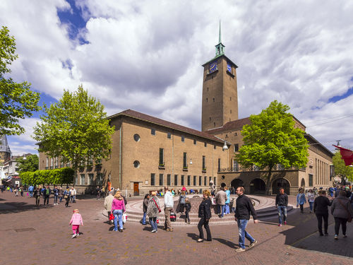 Lopen: integraal belegd of specifieke projecten voor de voetganger?